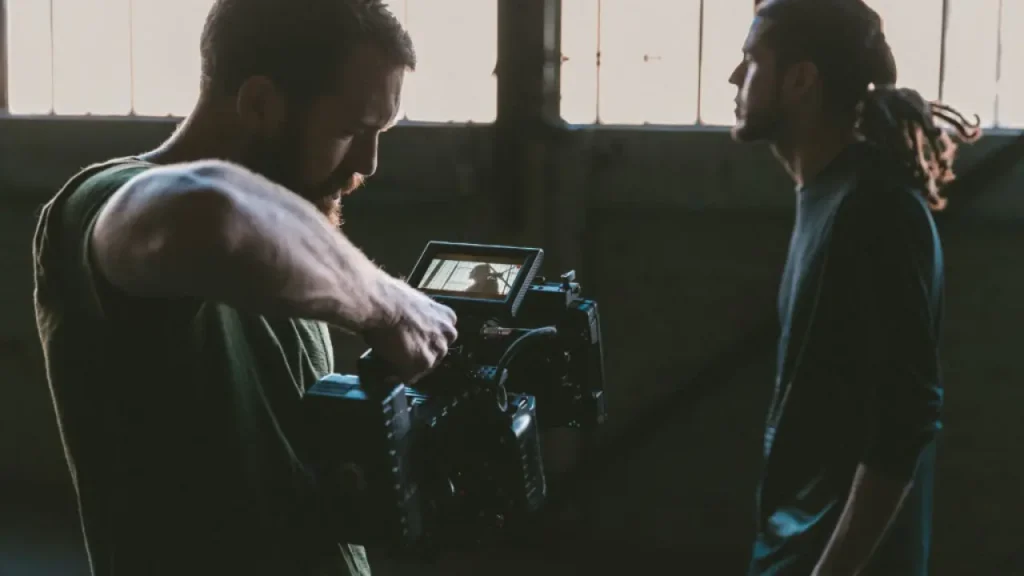 Top-Essential-Film-Techniques-and-Their-Tips-Limited-shot